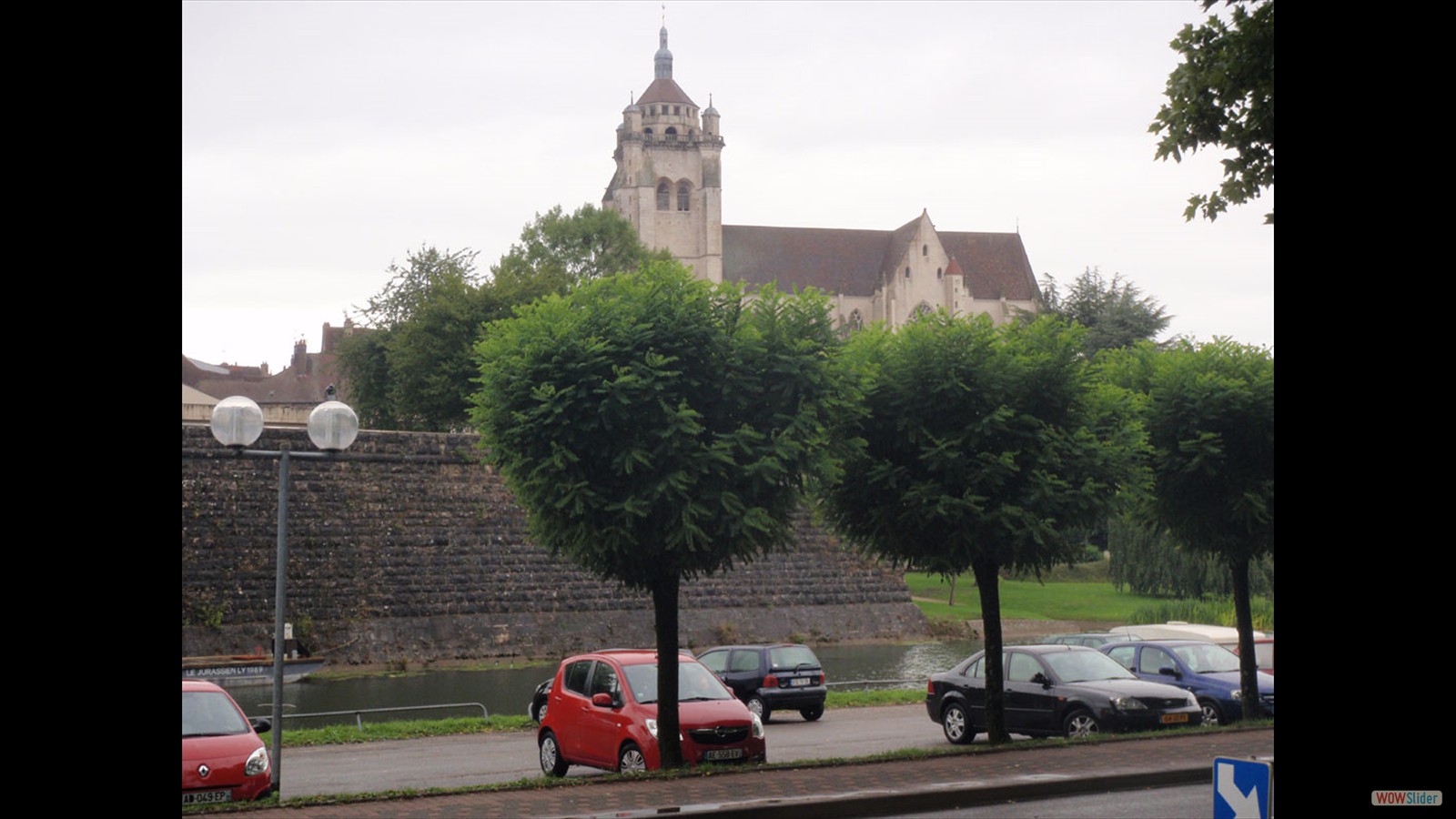 La collégiale Notre-Dame de Dole.